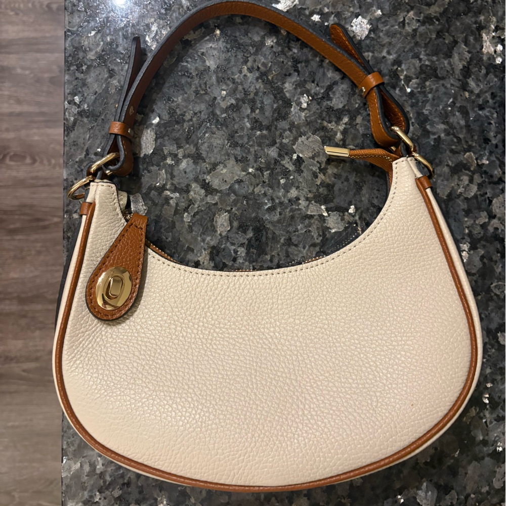 ITALIAN LEATHER Women’s Pebbled Cream Shoulder Bag with Tan Trim